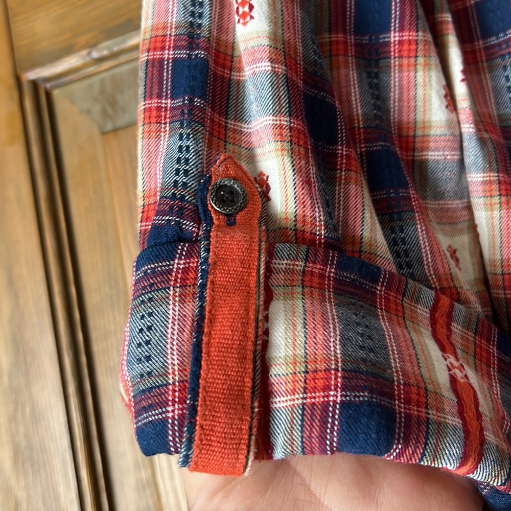 Red plaid button down size medium - Picture 2 of 5